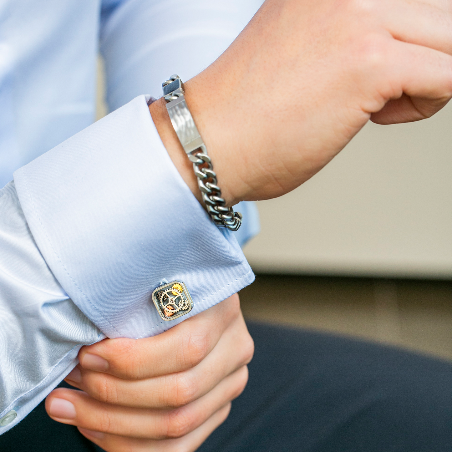 Pop Gears cufflinks with grey enamel in rhodium (UK) 4